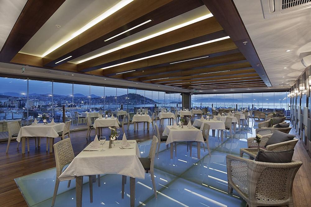 Doubletree By Hilton Kusadasi Ξενοδοχείο Εξωτερικό φωτογραφία